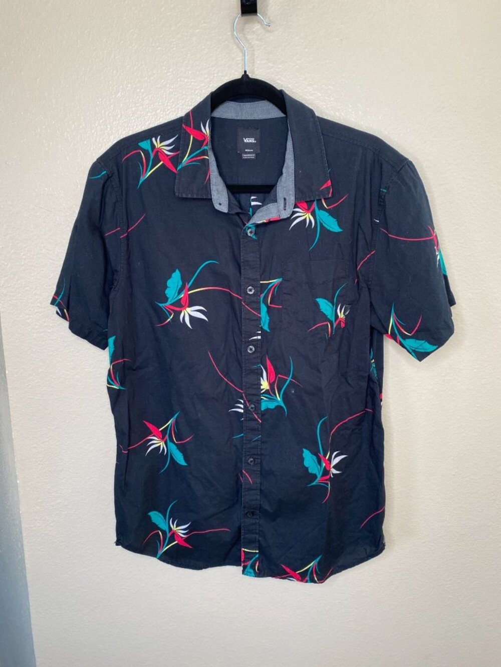 Vans Tailored Fit Mens Floral Button-Up Shirt Medium Blue collared 100% cotton